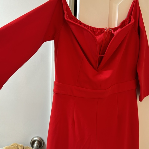 XTAREN RED JUMPSUIT Off-shoulder - Picture 8 of 10